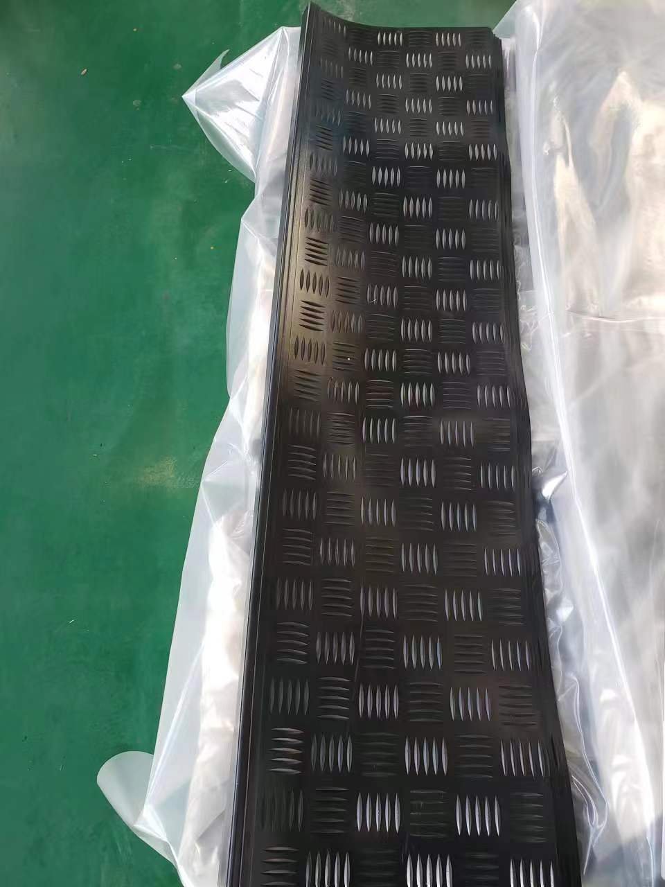 龍騰華宇